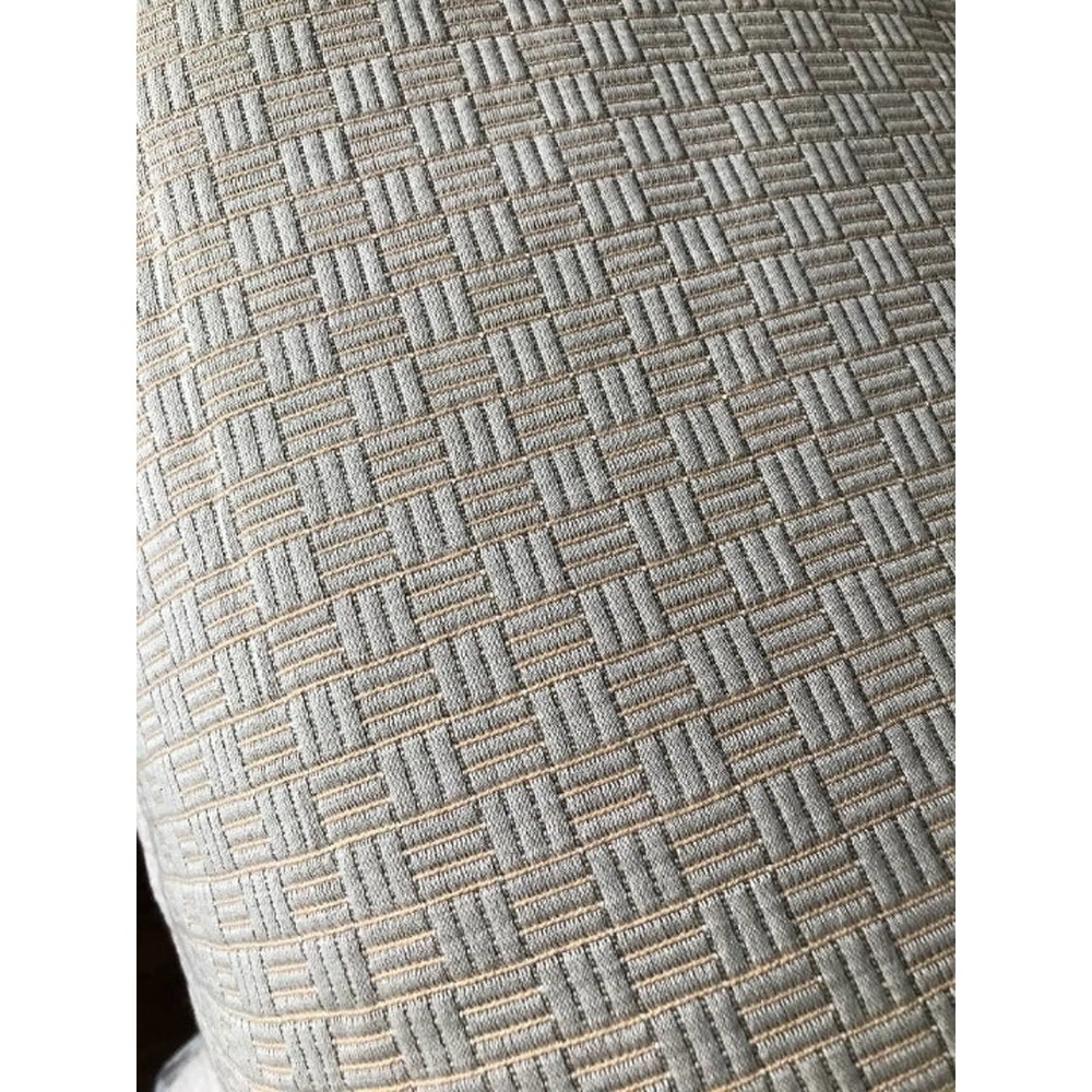 Elegant Woven Throw Blanket in Gray and Tan